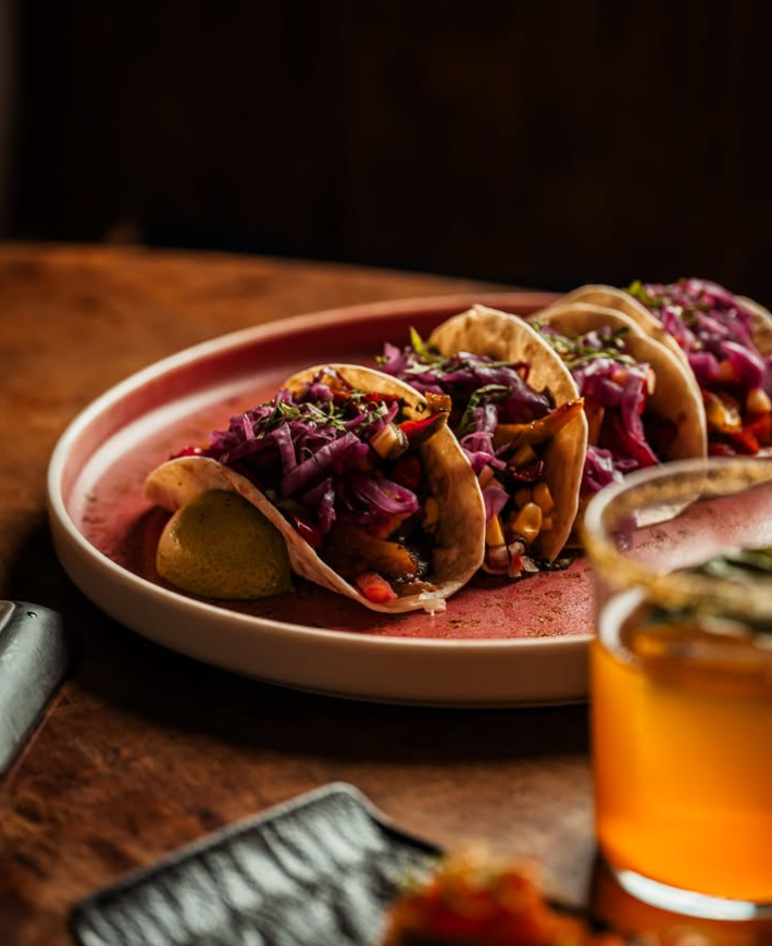 Plant-based tacos και cocktail στο El Sur στο Ηράκλειο
